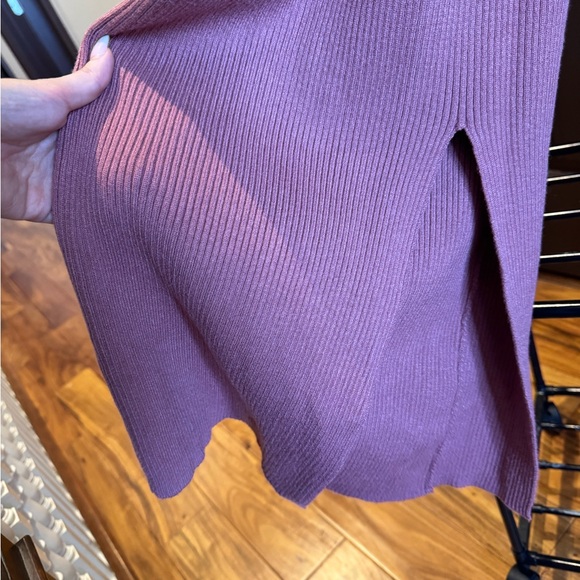 Pink Sleeveless Ribbed Dress - Picture 4 of 6